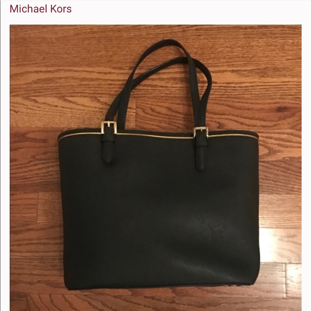 AUTHENTIC Michael Kors medium tote! - Picture 5 of 6